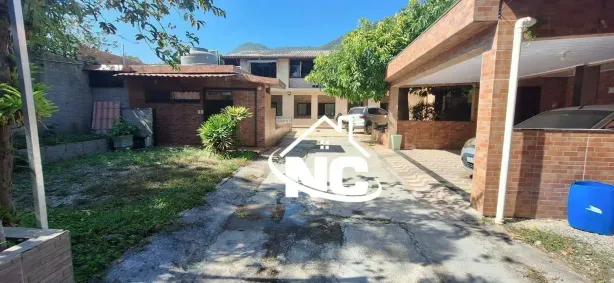 Casa com 6 Quartos à venda, 240m² no Itaipu, Niterói