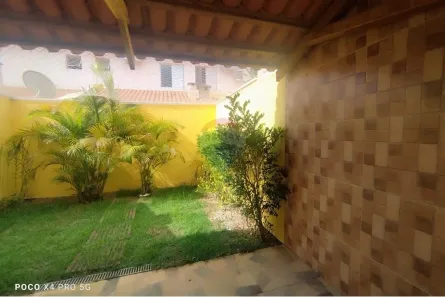 Casa com 2 Quartos para alugar, 76m² no Vossoroca, Votorantim