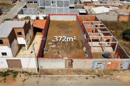 Lote/Terreno à venda, 372m² no Asa Norte, Irecê