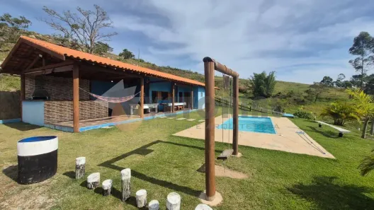 Fazenda/Sítio com 2 Quartos à venda, 120m² no São Germano, Paraibuna