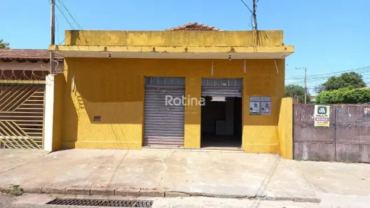 Ponto Comercial para alugar, 83m² no Martins, Uberlândia