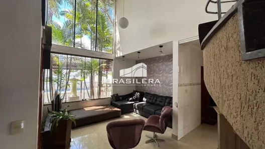 Casa com 3 Quartos à venda, 310m² no Jardins Madri, Goiânia