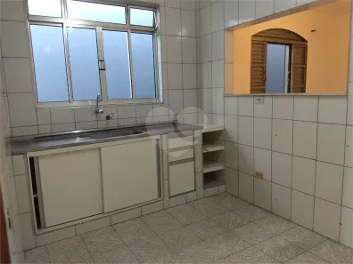 Casa com 2 Quartos para alugar, 70m² no Jardim Guanhembu, São Paulo