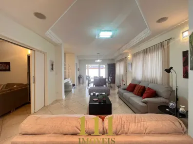 Casa com 3 Quartos à venda, 248m² no Parque São Cristóvão, Taubaté