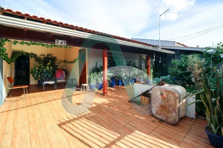 Casa com 5 Quartos à venda, 200m² no Monte Belo, Londrina