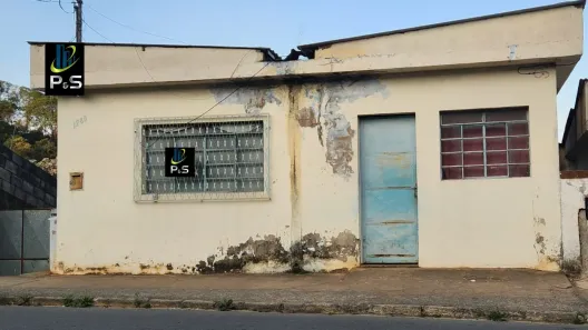 Casa com 2 Quartos à venda, 500m² no São Pedro, Juiz de Fora