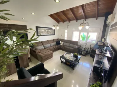 Casa com 3 Quartos à venda, 154m² no São José, São Leopoldo