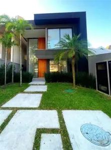 Casa de Condomínio com 5 Quartos à venda, 350m² no Camorim, Rio de Janeiro