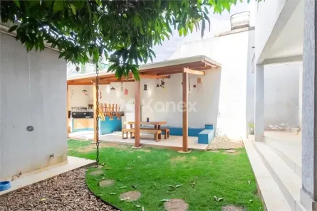 Casa com 4 Quartos à venda, 290m² no Vila Ipojuca, São Paulo