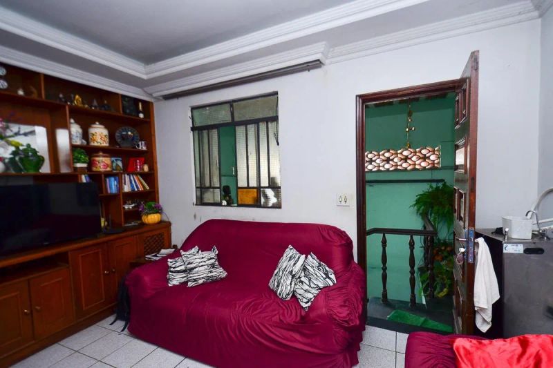 Casa com 7 quartos — Dom Joaquim, Belo Horizonte