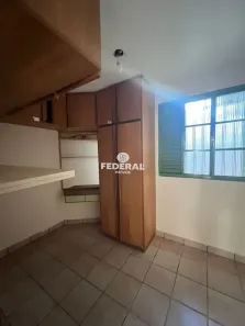Casa com 3 Quartos para alugar, 280m² no Jardim Goiás, Goiânia