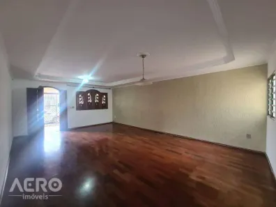 Casa com 3 Quartos à venda, 223m² no Vila Rocha, Bauru