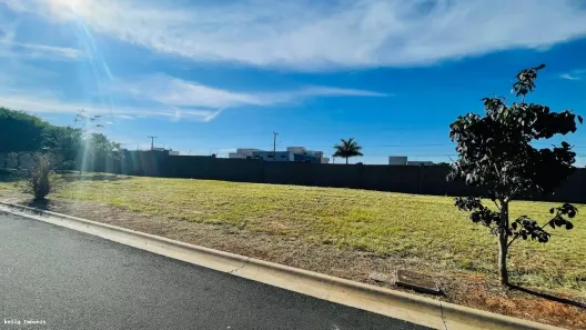 Lote/Terreno à venda, 252m² no Royal Park, Presidente Prudente