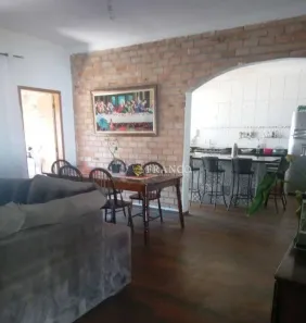 Fazenda/Sítio com 3 Quartos à venda, 270m² no Centro, Taubaté
