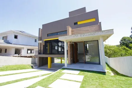Casa de Condomínio com 4 Quartos à venda, 280m² no Vila Nova, Porto Alegre
