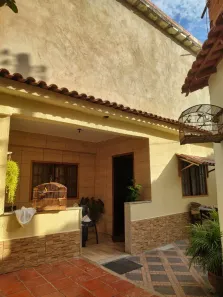 Casa com 3 Quartos à venda, 10m² no Atalaia, Niterói