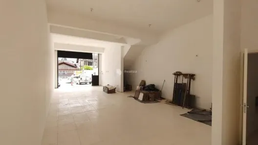 Ponto Comercial para alugar, 83m² no Loteamento Villa Branca, Jacareí