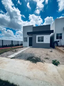 Casa com 2 Quartos para alugar, 40m² no Mangabeira, Feira de Santana