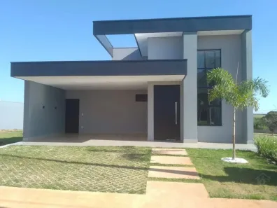 Casa de Condomínio com 3 Quartos à venda, 250m² no Loteamento Residencial e Comercial Fazenda São Sebastião, Marília