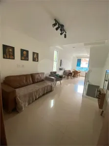 Casa com 3 Quartos à venda, 119m² no Marapé, Santos