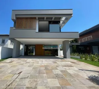 Sobrado com 3 Quartos à venda, 283m² no São Vicente, Gravataí