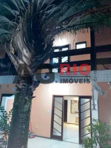 Casa de Condomínio com 2 Quartos à venda, 70m² no Jardim Sulacap, Rio de Janeiro
