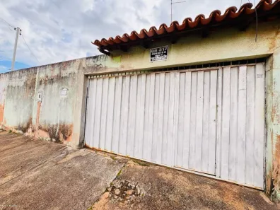 Casa com 2 Quartos à venda, 150m² no Santa Maria, Brasília
