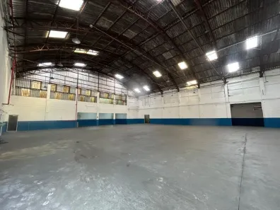 Galpão/Depósito/Armazém para alugar, 1691m² no Alves Dias, São Bernardo do Campo