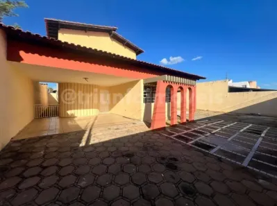 Sobrado com 5 Quartos à venda, 354m² no São João, Teresina