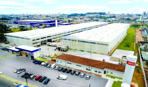 Galpão/Depósito/Armazém para alugar, 1025m² no Piraporinha, Diadema