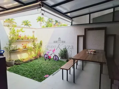 Sobrado com 3 Quartos à venda, 105m² no Urbanova VI, São José dos Campos