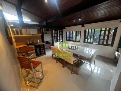 Casa de Condomínio com 4 Quartos à venda, 400m² no Itaipu, Niterói