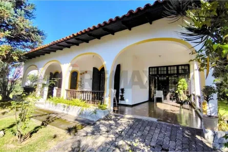 Casa com 3 Quartos à venda, 200m² no Ingleses do Rio Vermelho, Florianópolis