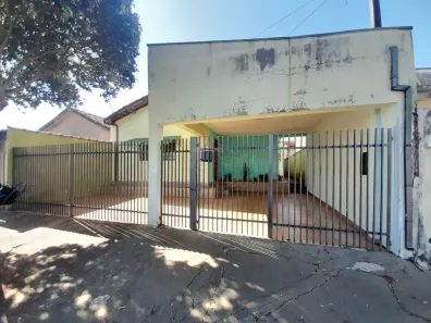 Casa com 3 Quartos à venda, 153m² no Jardim Roberto Selmi Dei, Araraquara
