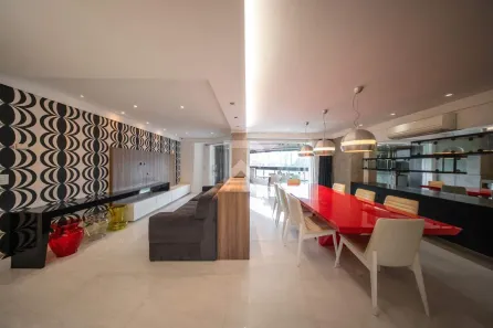 Apartamento com 4 Quartos para alugar, 351m² no Mossunguê, Curitiba