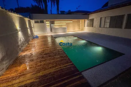 Casa com 4 Quartos à venda, 245m² no Guarujá, Betim