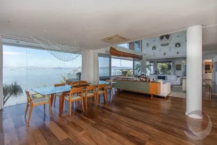 Casa de Condomínio com 6 Quartos à venda, 1350m² no Cacupé, Florianópolis