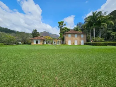 Imóvel Comercial com 3 Quartos à venda, 557m² no Parque do Imbui, Teresópolis
