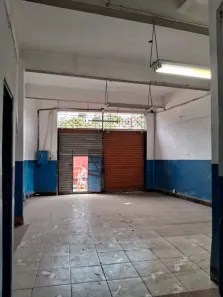 Galpão/Depósito/Armazém para alugar, 250m² no Brás de Pina, Rio de Janeiro