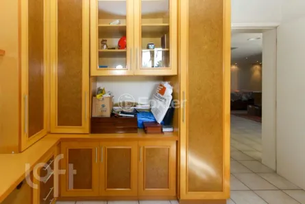 Casa com 4 Quartos à venda, 255m² no Niterói, Canoas