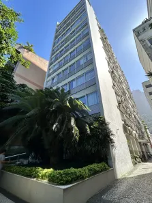 Apartamento com 3 Quartos para alugar, 106m² no Lagoa, Rio de Janeiro