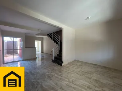 Sobrado com 3 Quartos para alugar, 125m² no Jardim Guapituba, Mauá