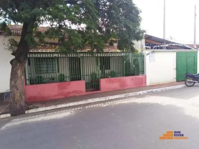 Casa com 2 Quartos à venda, 300m² no Estiva, Taubaté