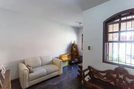 Casa com 5 Quartos à venda, 185m² no Aparecida, Belo Horizonte