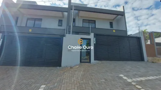 Sobrado com 3 Quartos à venda, 134m² no Neva, Cascavel