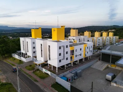 Apartamento com 2 Quartos à venda, 63m² no Mina do Mato, Criciúma