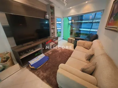 Sobrado com 3 Quartos à venda, 134m² no Vila Curuçá, Santo André