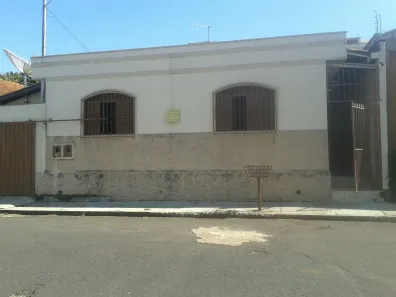 Casa com 5 Quartos à venda, 121m² no Conjunto Treze de Maio, Uberaba