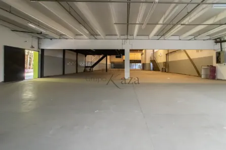 Ponto Comercial à venda, 2000m² no Jardim Regina Alice, Barueri