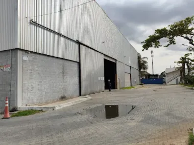 Galpão/Depósito/Armazém para alugar, 1800m² no Chácaras Reunidas, São José dos Campos